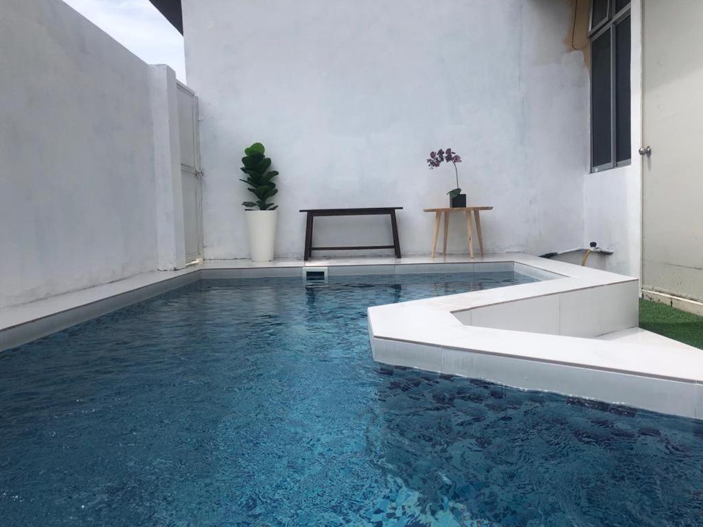 Lungo Guesthouse Kuala Terengganu Extérieur photo